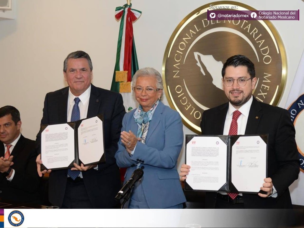 Firma de convenio con el INFONAVIT con la presencia de la Secretaría de ...