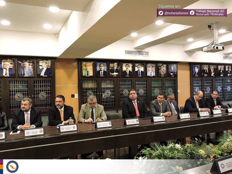 Firma de convenio con el INFONAVIT con la presencia de la Secretaría de ...